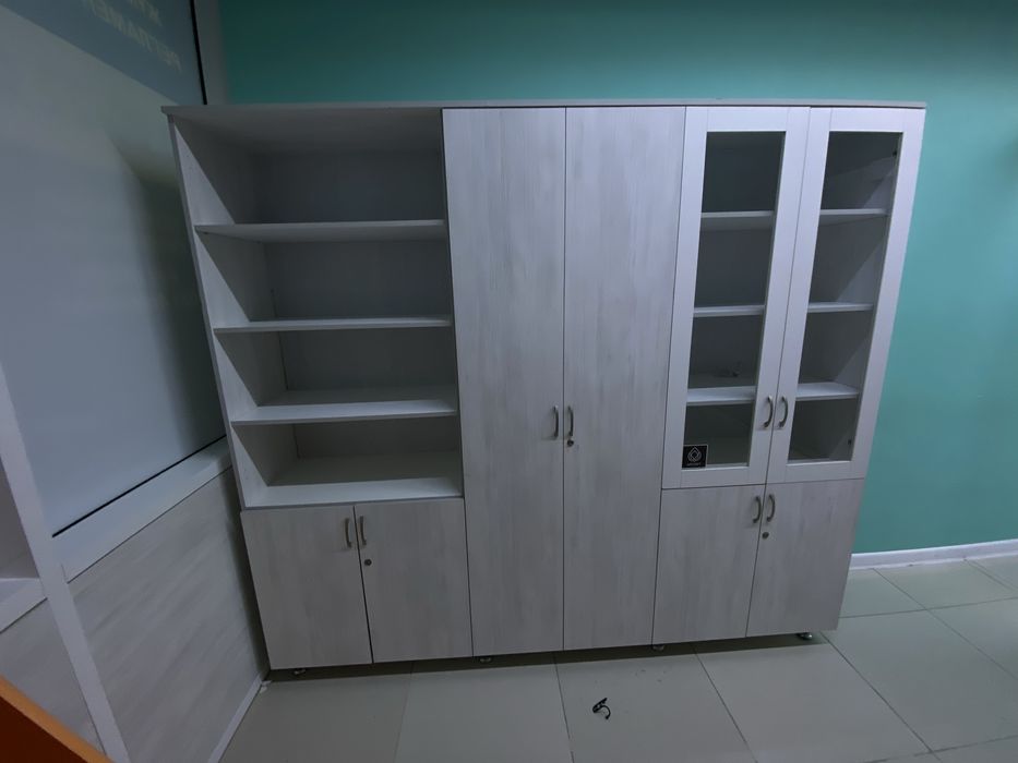 продаётся шкафы компьютерные столы