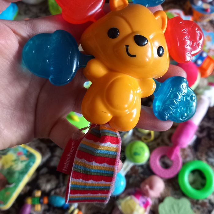 Лот играчки за бебе