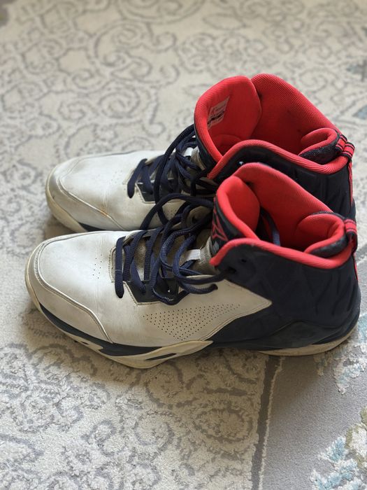 Баскетбольный кросовки