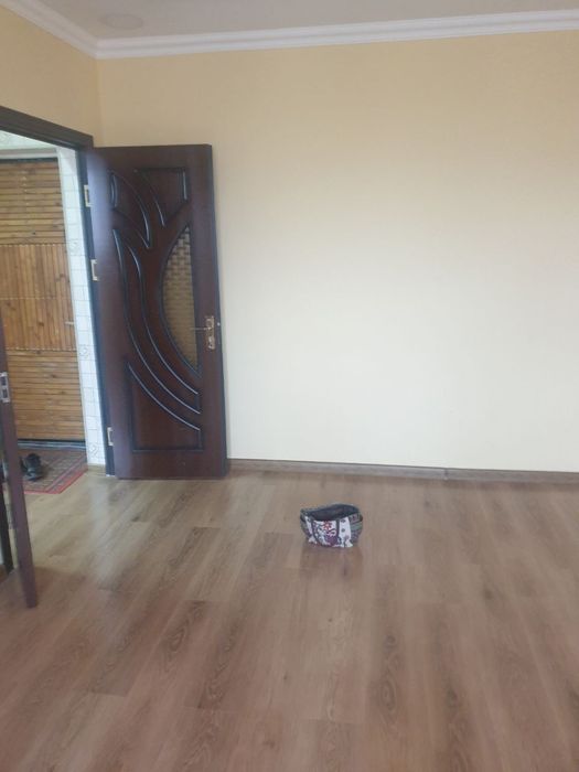 Прадается 1в2/5/9  Риссиви базар