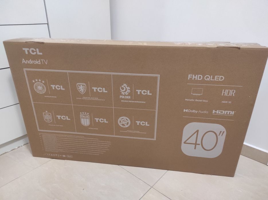 Televizor Smart QLED TCL 40V5C, 100 cm, Android, Full HD, Negru