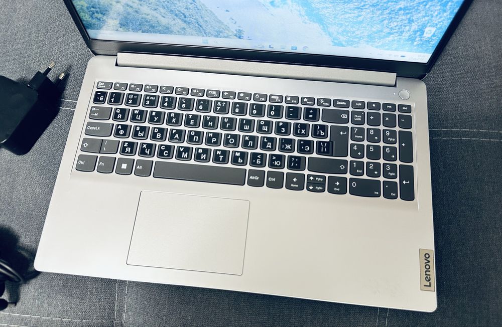 Ноутбук Lenovo, Intel, 256GB SSD