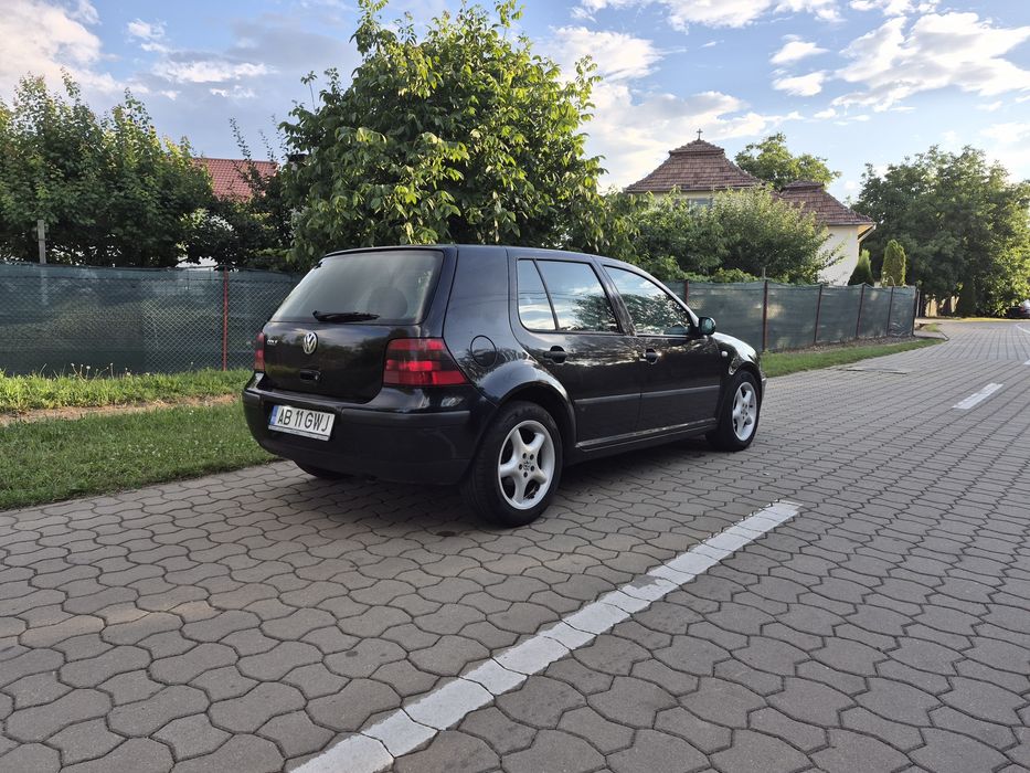 VOLKSWAGEN Golf 2002 — imagine 3