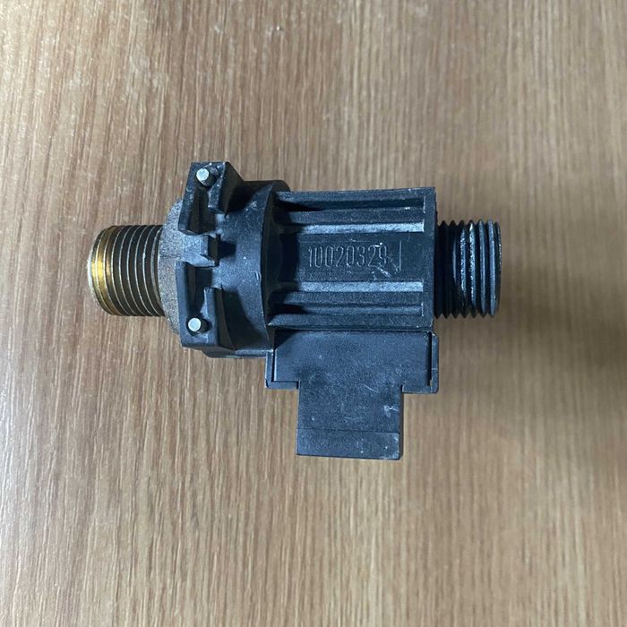 Fluxostat BITRON PA66 GF30 Centrala Ariston MicroTec  T2 23MFFI