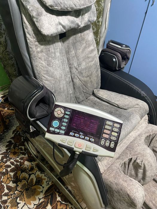 Массажное кресло Rovos