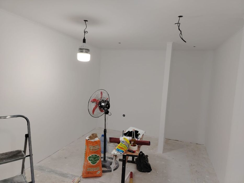 Делаю ремонт левкас штукатурка