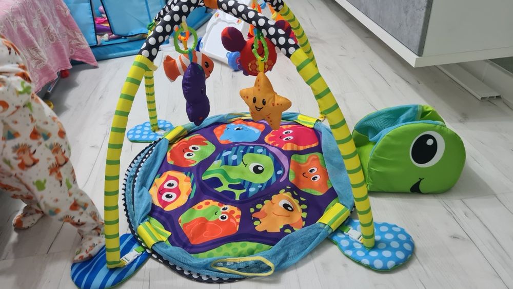 Развивающий коврик