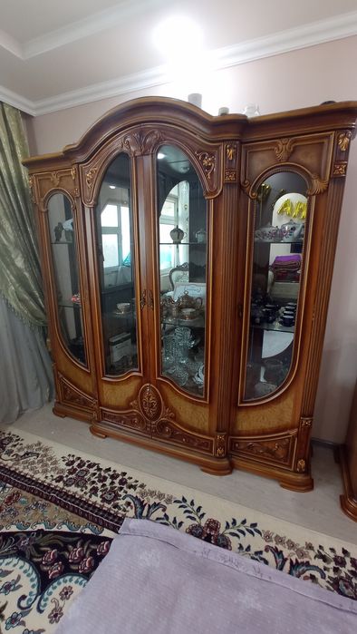 Mebel sotiladi BU. Holati yangidek