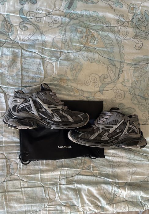 balenciaga runner