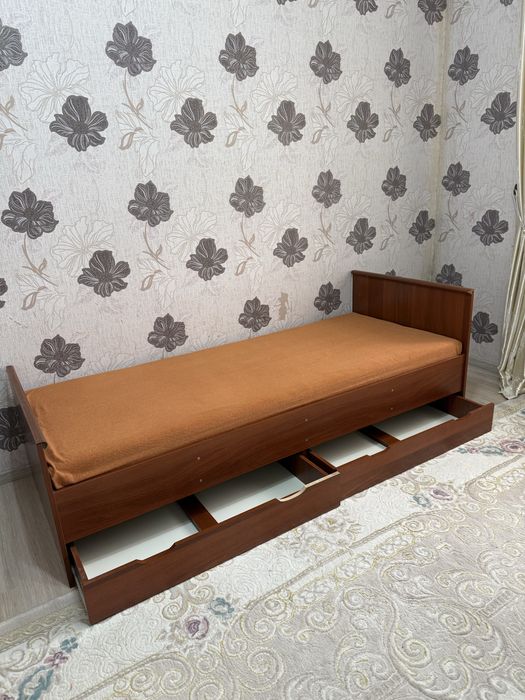 Срочно кровать сатылады