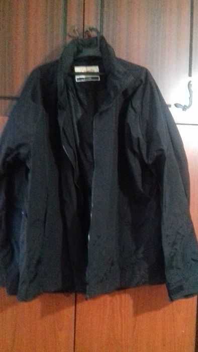 Мъжко          яке