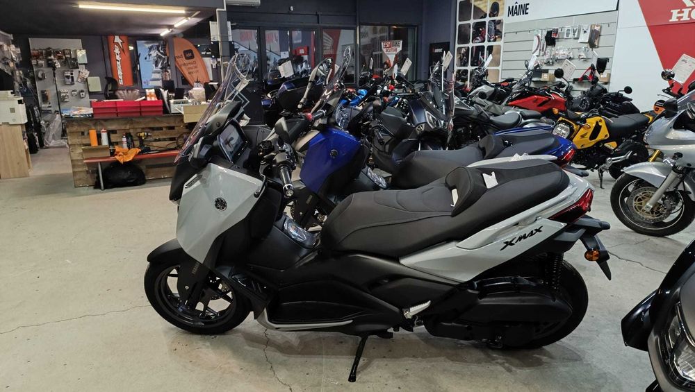 Yamaha X-Max 300 nou 0 km - Yamaha Constanta by EST BIKE