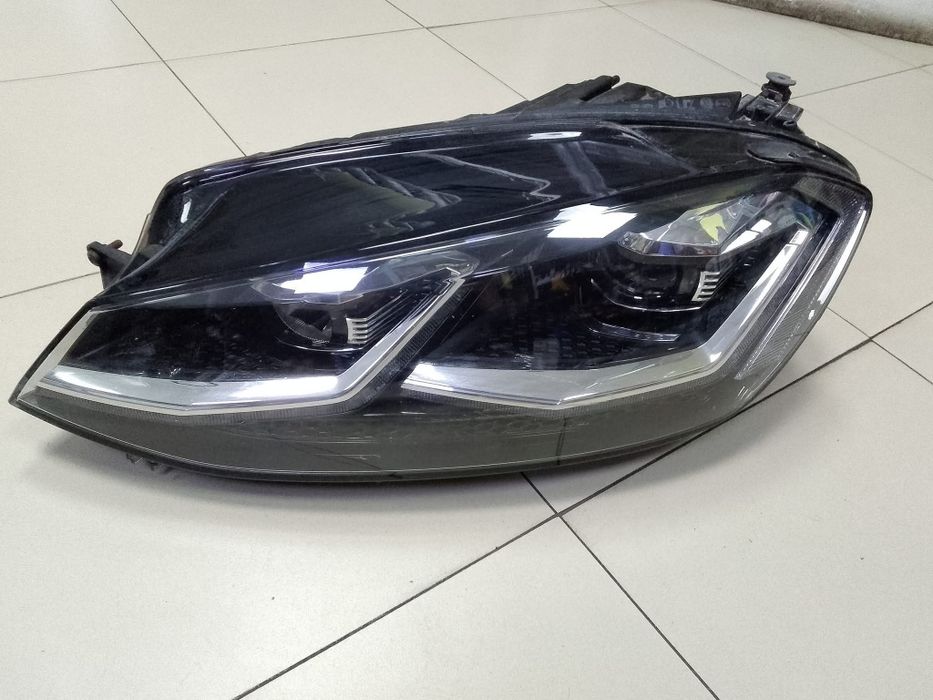 Ляв фар Volkswagen golf 7