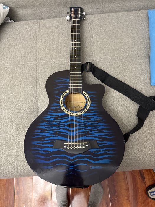 Гитара классическа нейлоновые струны