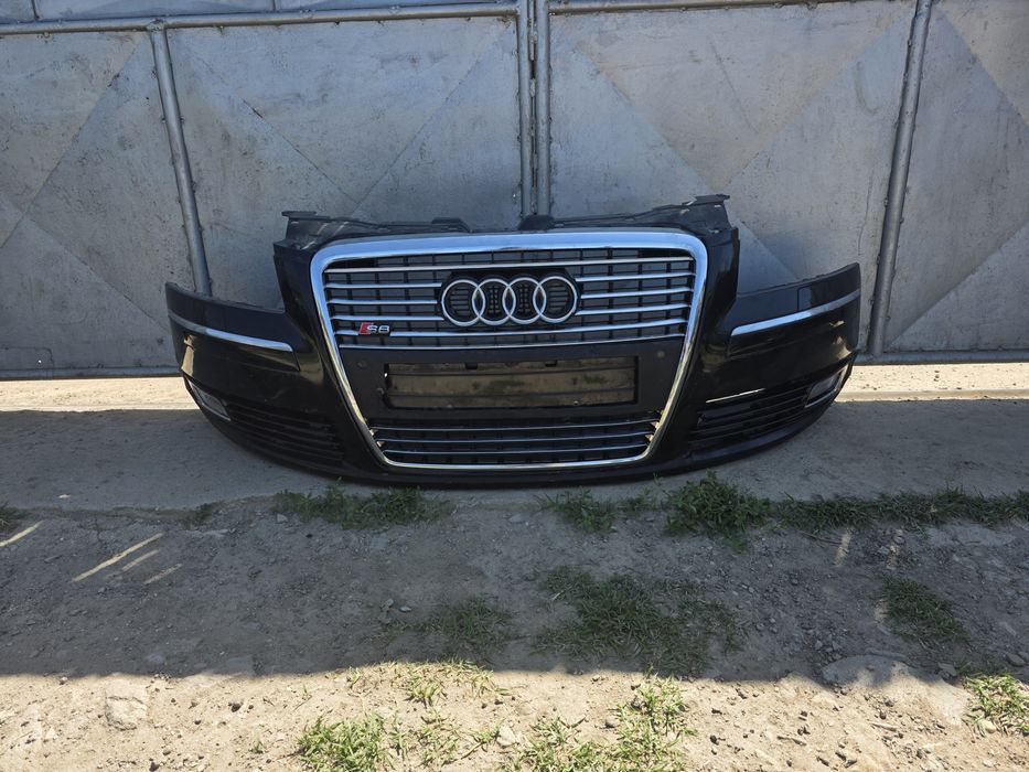 Bara fata audi A8 2008