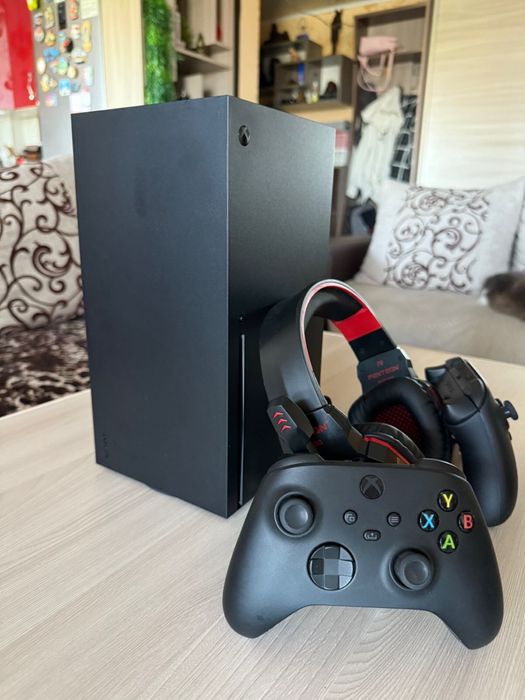 Продам Xbox Series X1TB