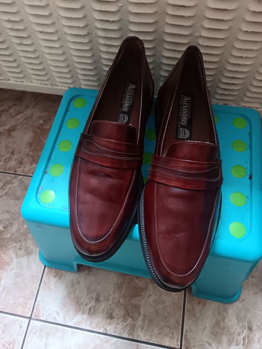 Pantofi bărbați de vînzare