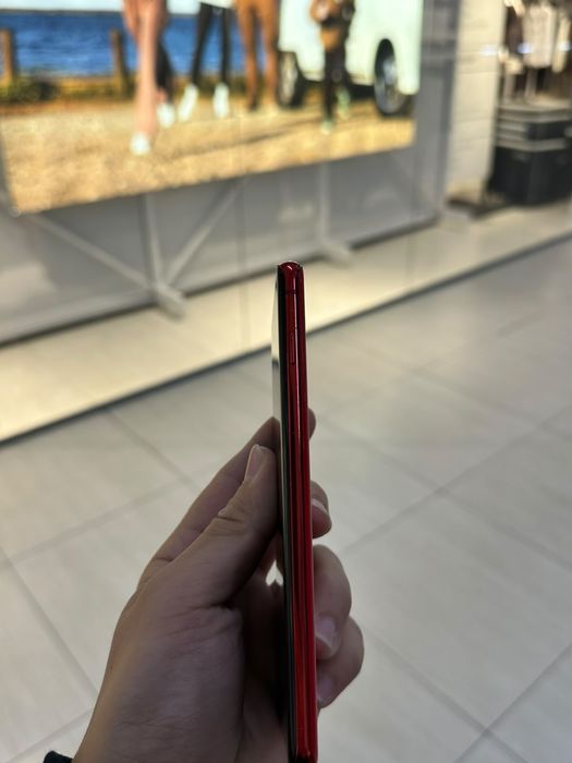 Продам Samsung S10
