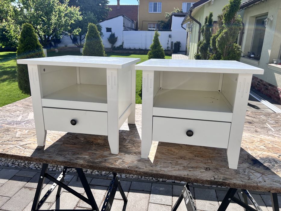 Set de 2 noptiere din mdf vopsit