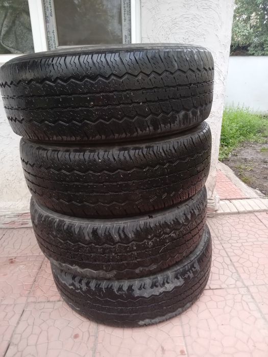 Продам шины 265 70 R16 бу