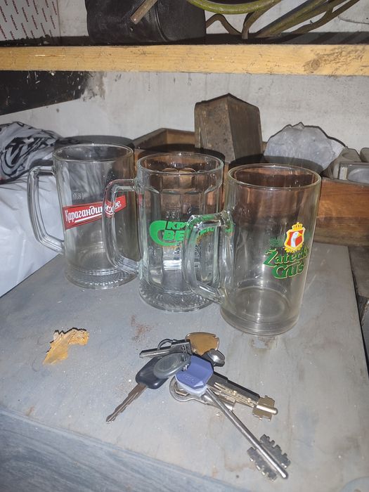 Продам пивные кружки бу