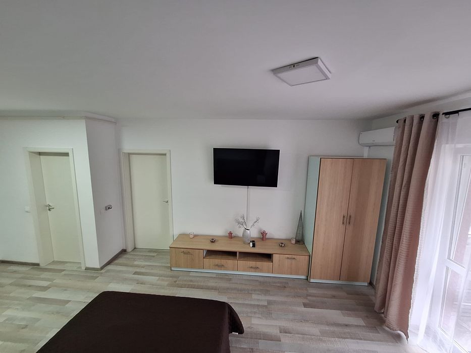 INCHIRIEZ ap. 1 camera Brașov Avangarden 3