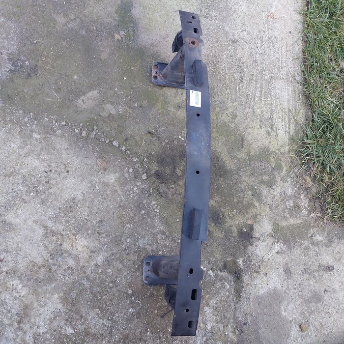 Пресна греда БМВ Е81 Е87 / BMW E81 E87