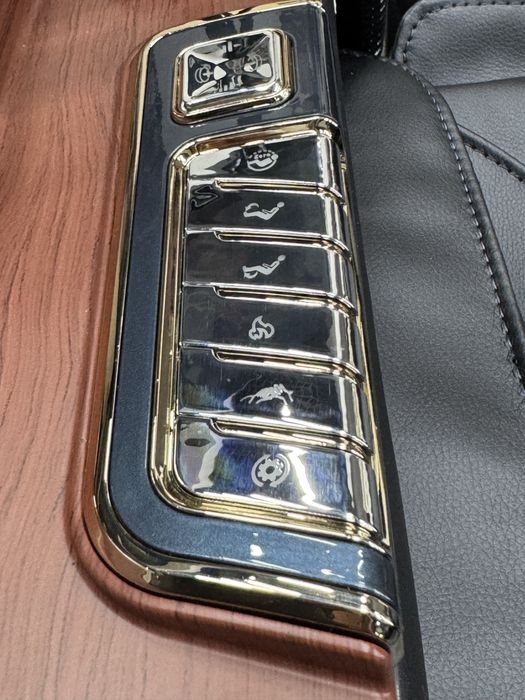 Kassajniy kreslo Adiks