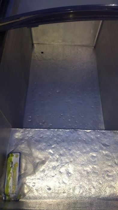 Морозильник сотилади