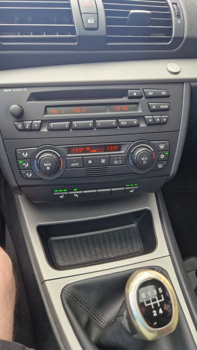 BMW Seria 1 E87 1.6 Benzină