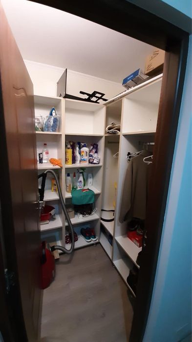 Inchiriez apartament cu 2 camere-Floresti str Avram Iancu nr 408 i