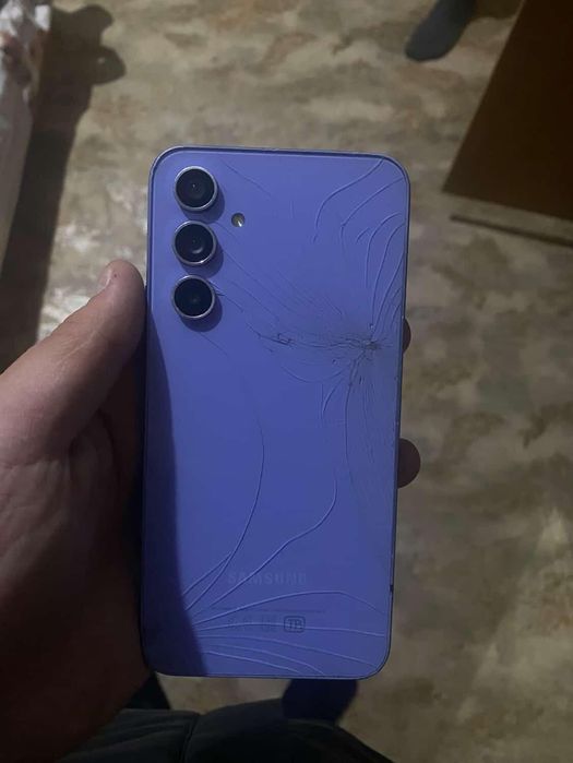 Самсунг а54.             .