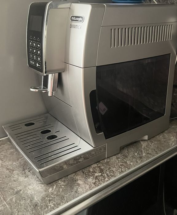 Кофемашинка Delonghi