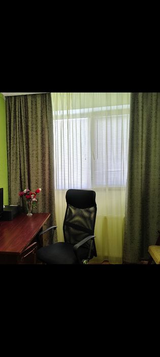Vând apartament 3 camere 60 mp