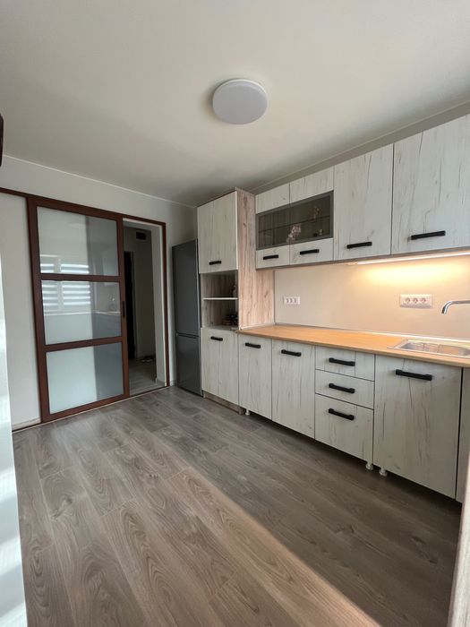 Apartament 2 camere de inchiriat-Husi- zona Cinema