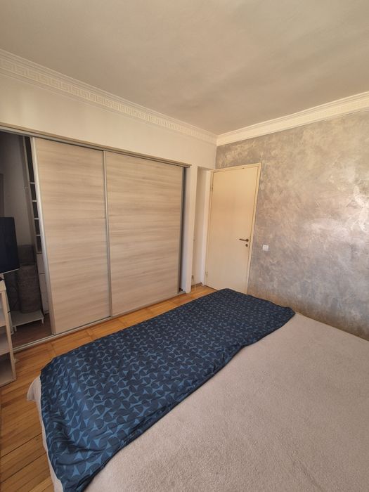 Închiriez apartament 2 camere decomandat