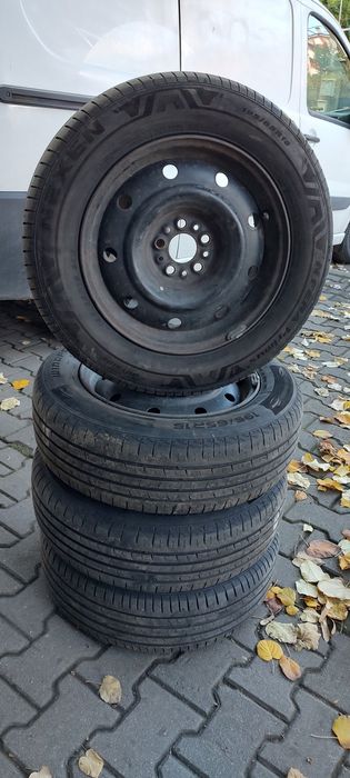 Летни гуми 195x65x15 с джанти 5х98х15 Пежо Ситроен Фиат