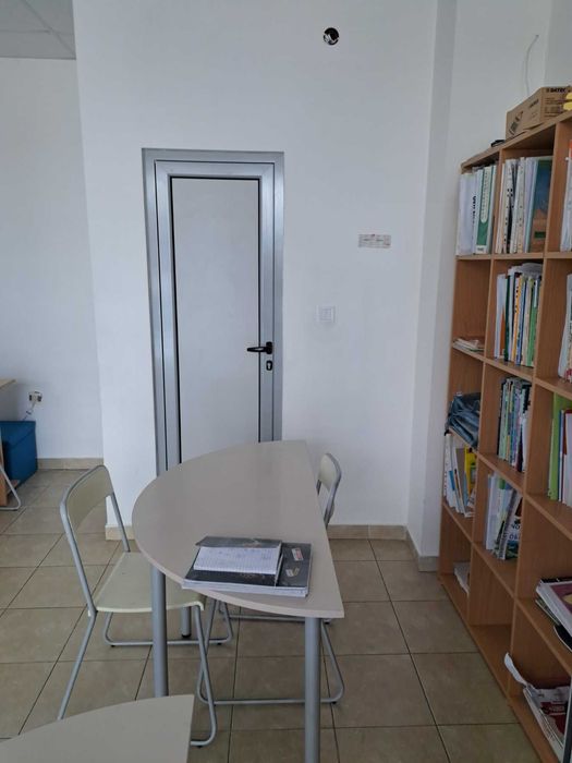 Дава се под наем Офис в Казанлък - 90 кв.м за 348.84 € - Снимка #5