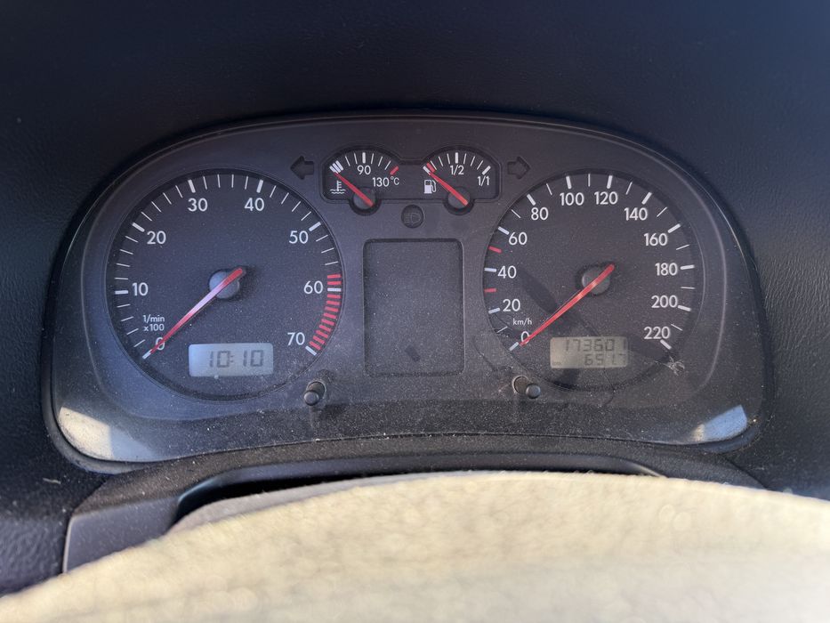 VOLKSWAGEN Golf 2003 — imagine 5