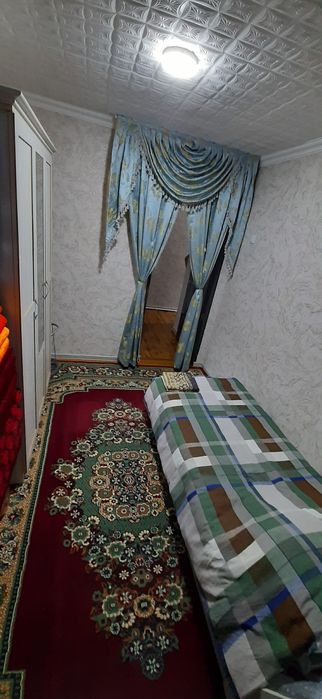 Срочне уй сотилади