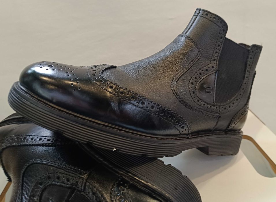 Ghete chelsea brogue 40 40.5 premium Bata piele naturala moale