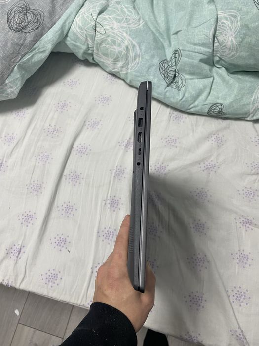 Laptop Lenovo Notebock V17 I5 13th