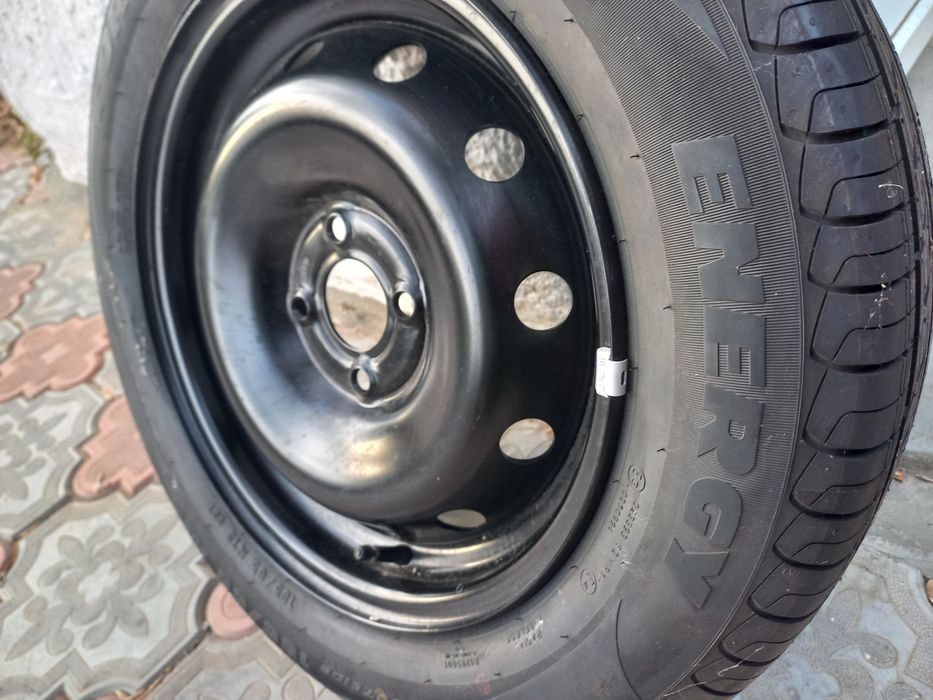 Продам колесо новое