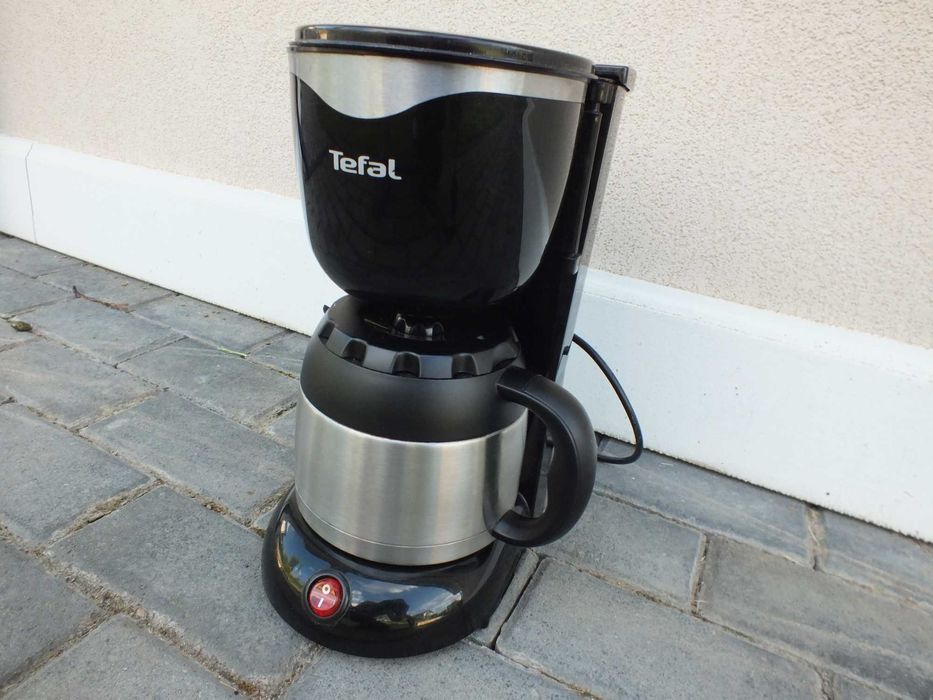 Cafetiera Tefal CI440, 0,6L, 600W, negru argintiu.
