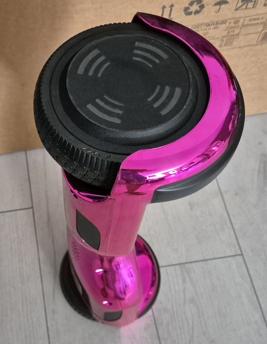 Hoverboard electric cu boxe Bluetooth, LED RGB si autoechilibrare