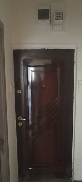 Închiriez garsonieră