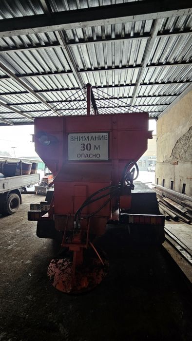 Пескоразбрасыватель Камаз