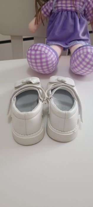 Продам сандалики раз 22