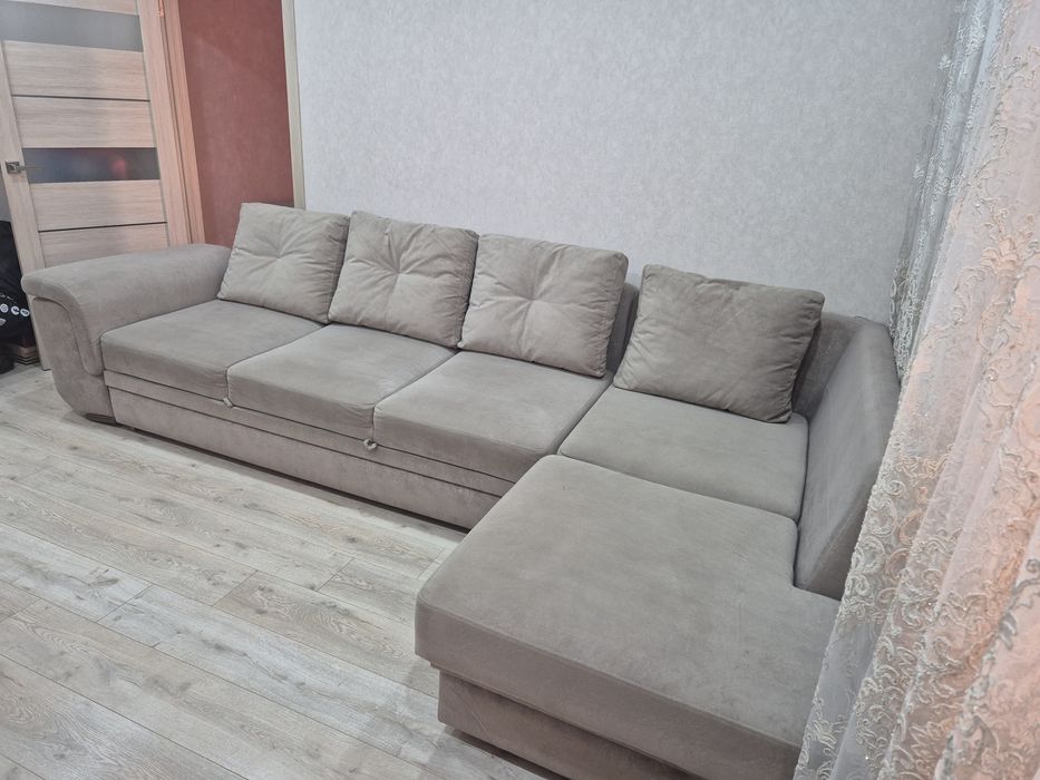 Продам диван с атаманкой