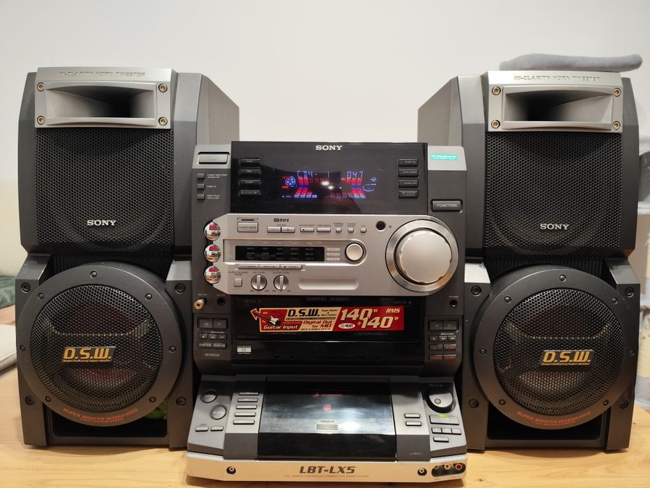 Combina Sony LBT-LX5